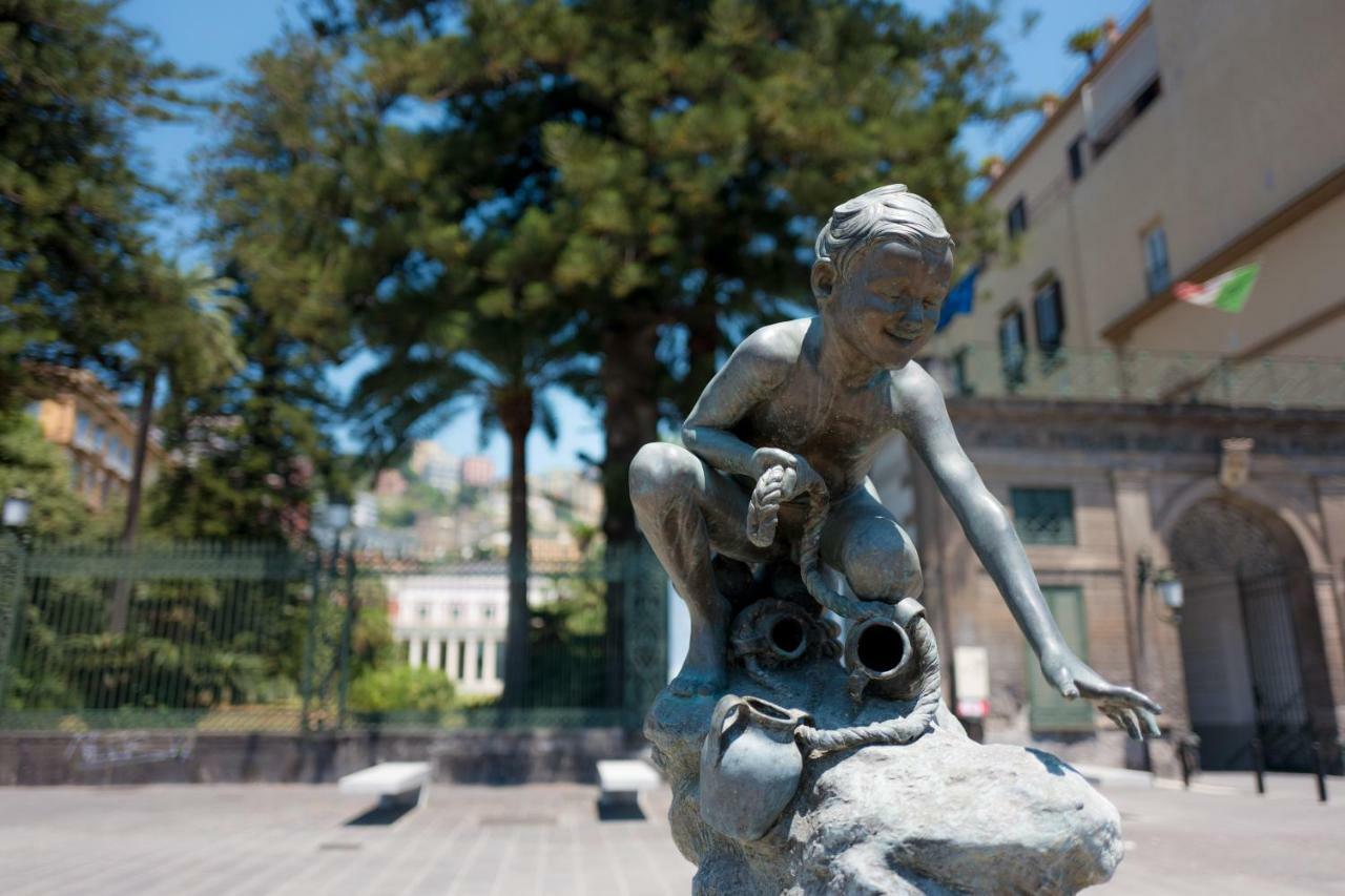 Art Suite Nel Cuore Di Napoli Exterior foto
